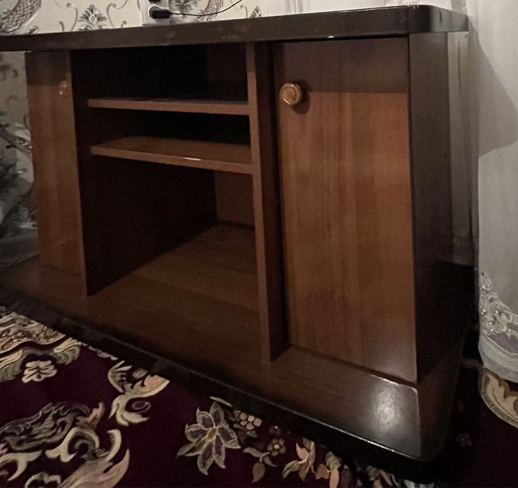 Продается тумбочка