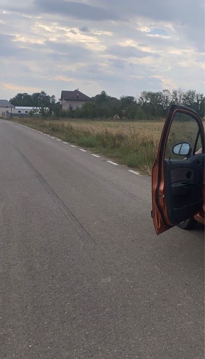 Teren intravilan cu toate utilitatile in sat Picior de Munte