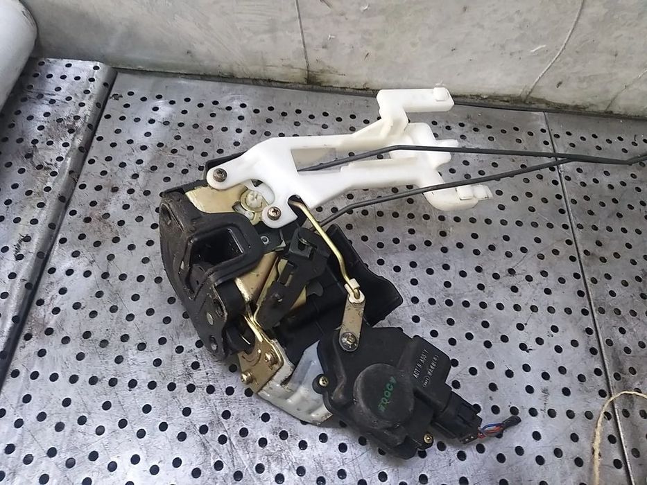 Broasca usa stanga spate hyundai santa fe 1 sm