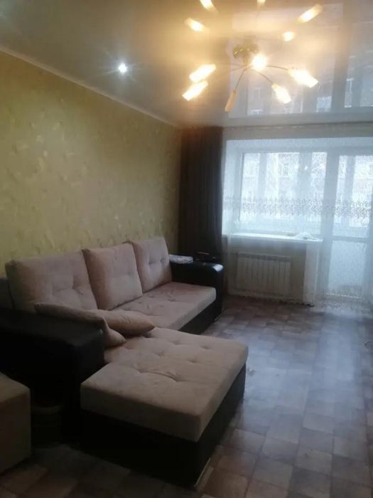 продам двухкомнатную кварииру