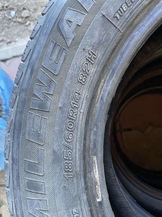 Продам резины комплект