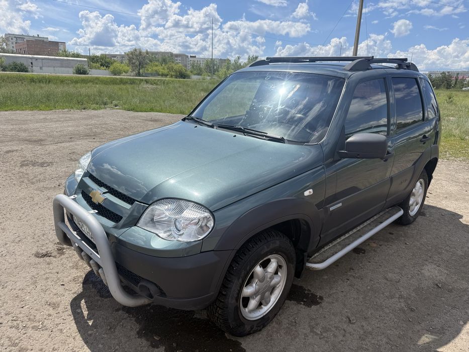 Продам машину Cevrolet Niva