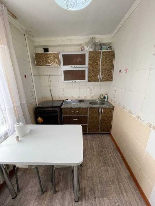 Продам 2-х квартиру на 8 Марта.