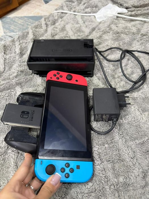 Продам Nintendo switch