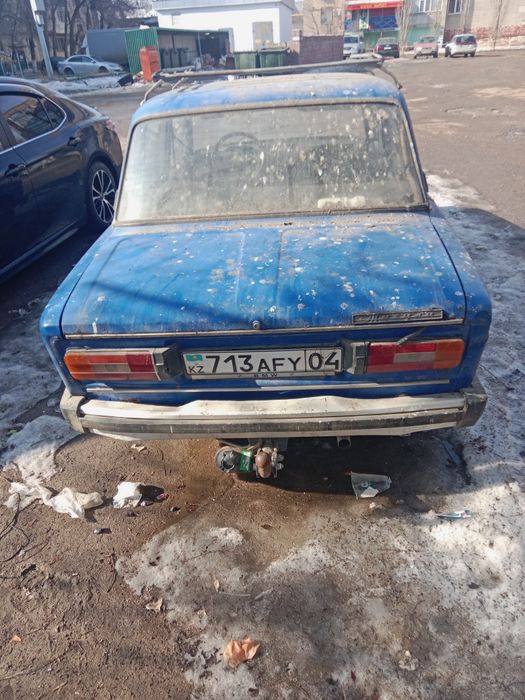 машина  ваз 2106