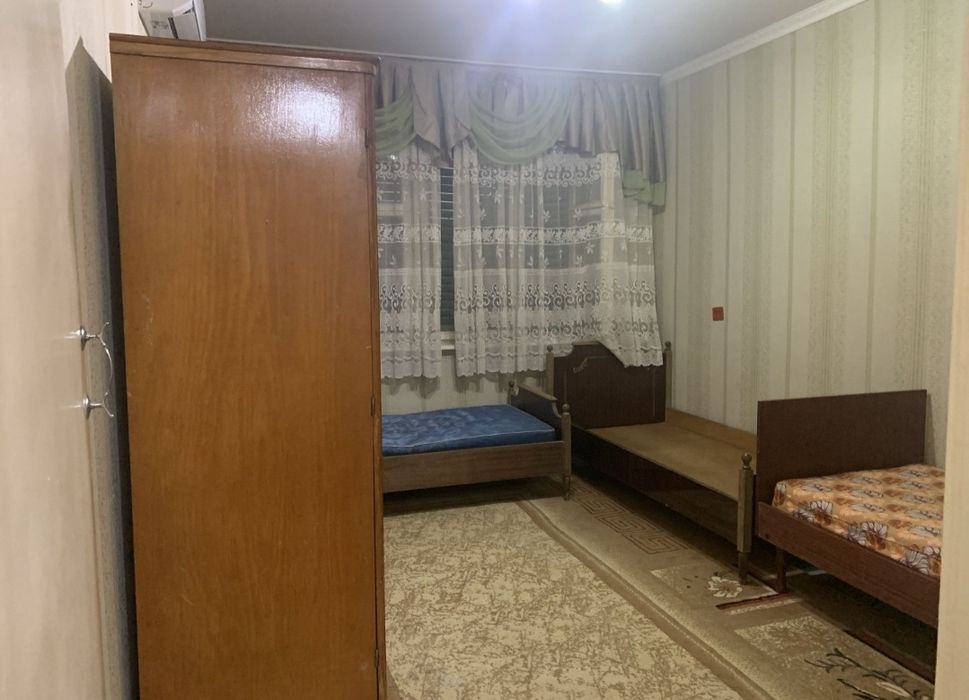 Uchqoʻrgʻon tumani mustaqillik koʻchasi 12a uy sotiiladi