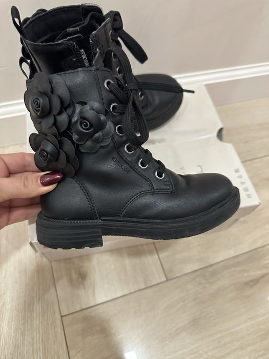 Детски боти Geox