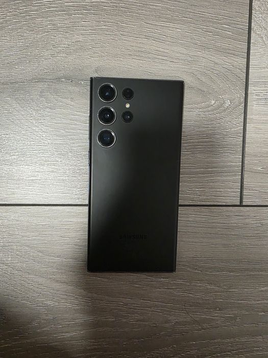 Vând Samsung s23 ultra