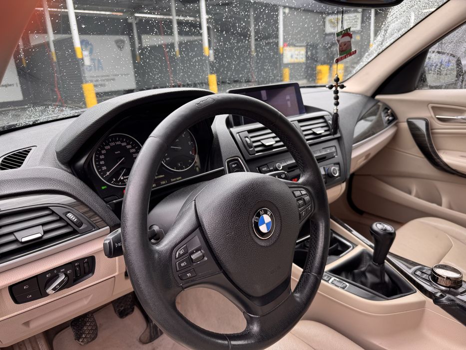 BMW 1 Series 2012 — imagine 5