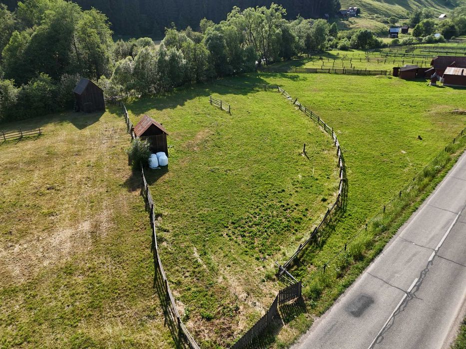 Teren intravilan de vanzare in Bucovina zona Breaza centru