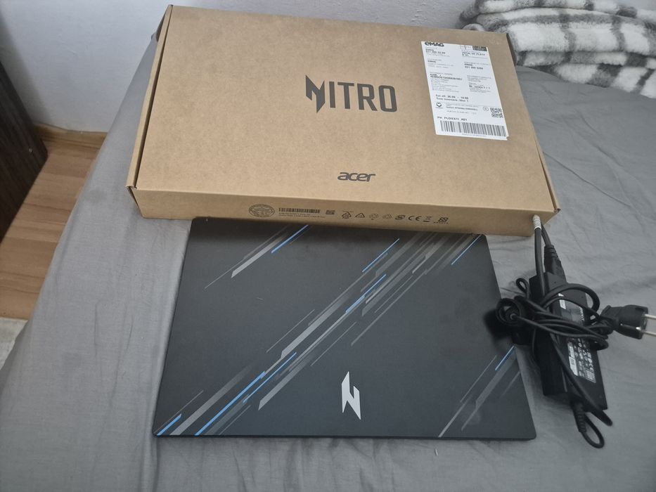 Vând leptop gaming acer Nitro v 15 URGENT