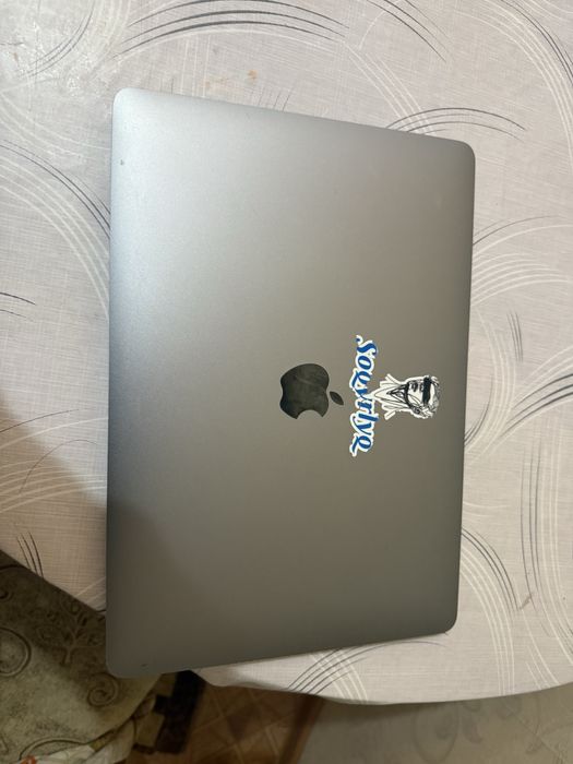 MacBook Air 8/256
