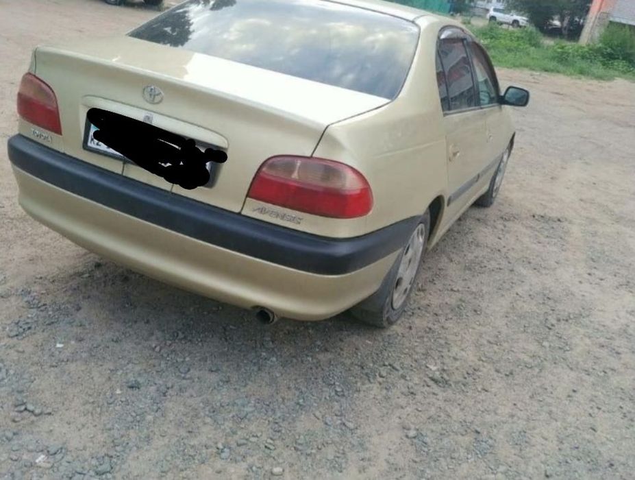 Toyota Avensis 2.0 Срочно.