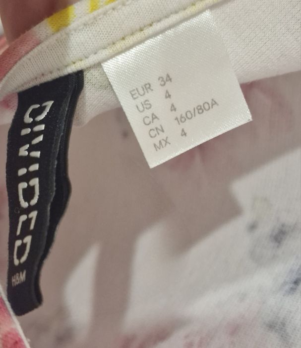 Rochie elegantă florală, spate Model V