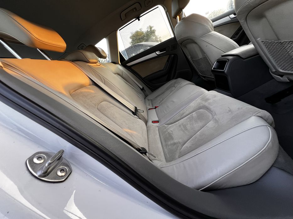 Audi A4 B8 S-line Quattro 2.0 TDI/Navi/Alcantara/Euro5/