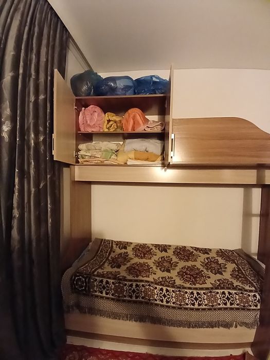 Кравать двух еташка