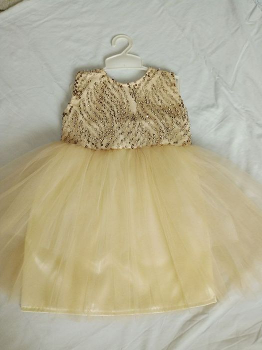 Yangi kiyilmagan kuylakchalar