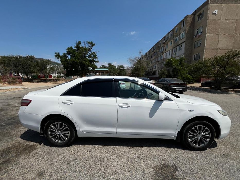Toyota camry 40 (2007 года)