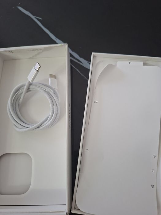 Продам айфон 16 про макс