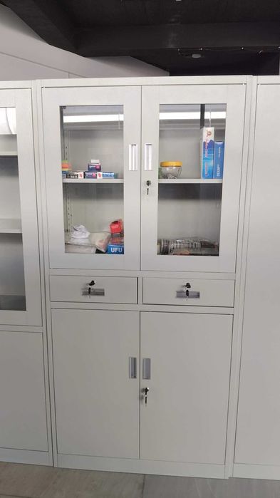 Шкаф для документов / офис / стеклянные двери / защитный