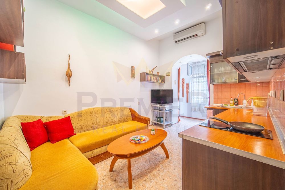 Продава се Двустаен апартамент в Варна, Общината - 39 кв.м за 3462 €/кв.м - Снимка #2