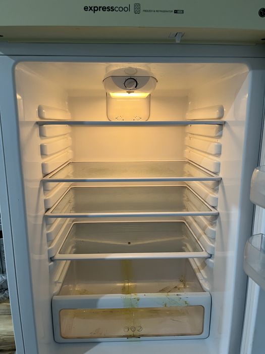 Продам холодильник LG