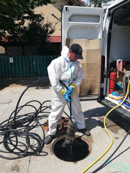 Desfundare canalizare și inspecție video vidanjare sunați pt urgențe