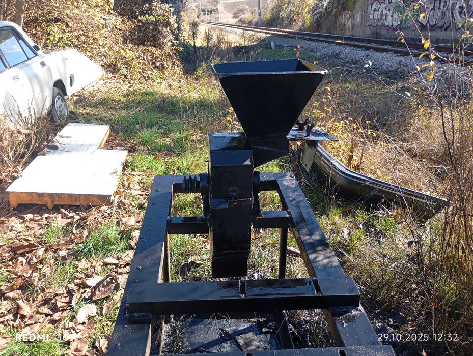 Фуражомелачка / Зърномелачка с чуков механизъм – 5.5 kW мотор