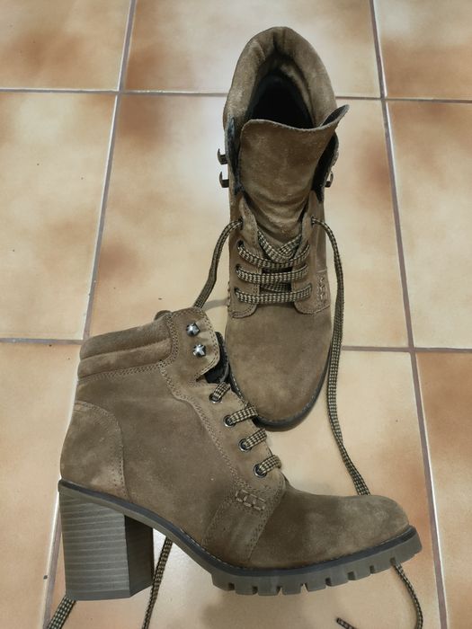 Ghete de dama din piele întoarsă Nr 40