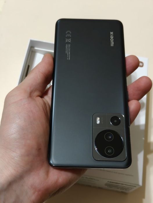 Xiaomi 13 lite  5G ( 256 g )