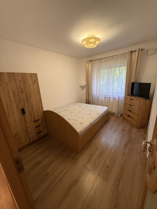 Apartament 3 camere decomandat, etaj 1, zona Decebal – str. Sovata