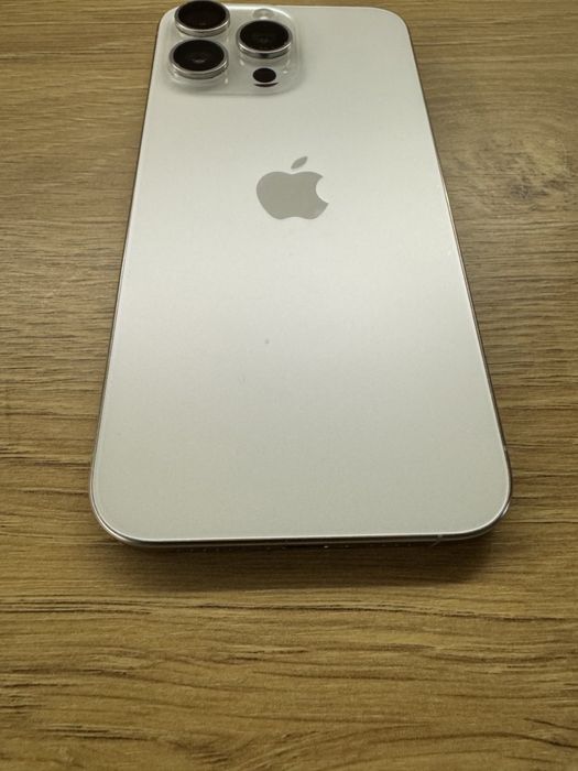 iPhone 15 Pro max White -За части Корпус