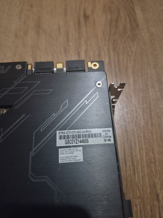 Gtx 1070 Asus rog strix 8gb oc