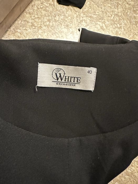 Продам костюм женский