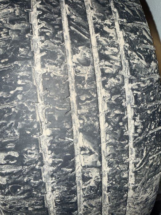 Продам комплект летней резины 235/60/R18