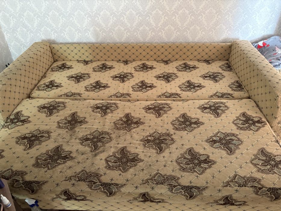 Отдам диван в хорошем состоянии