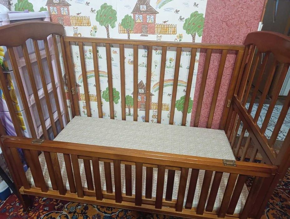 Кроватка детская б/у