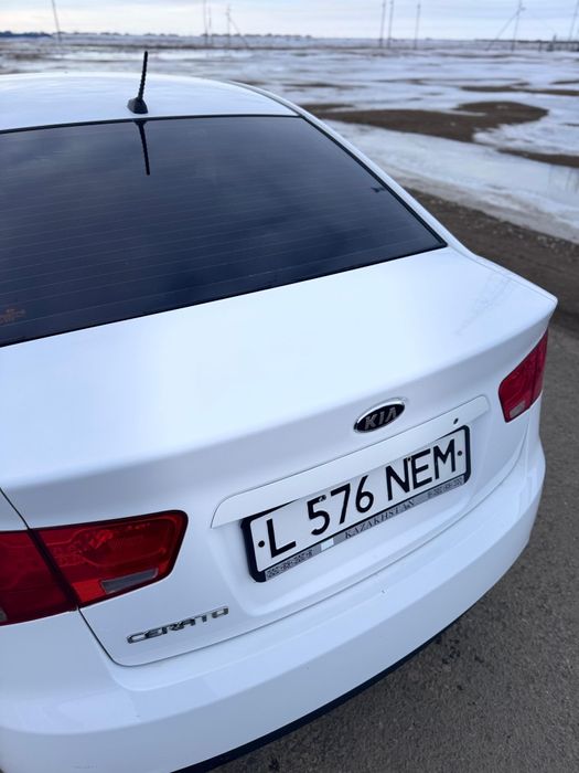 КИА серато 2011 хорошом состояний