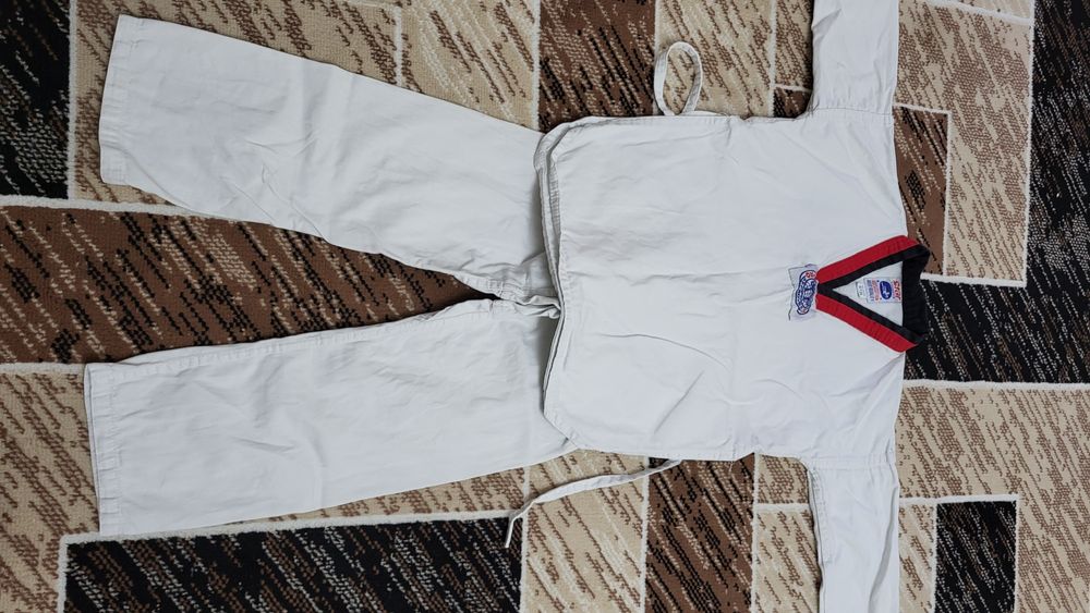 Кимоно для тхэквандо