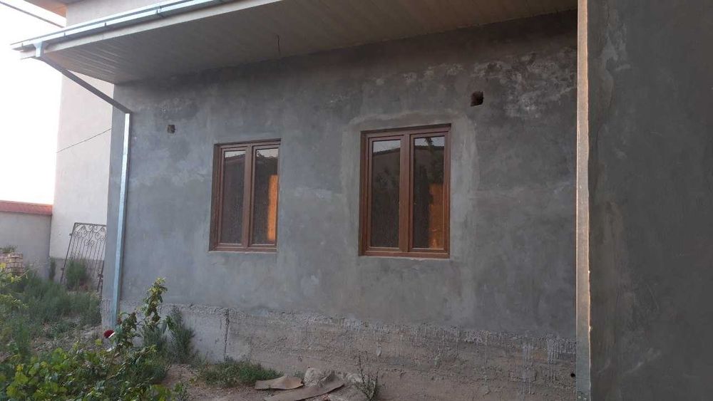 Ҳовли сотилади, 6,5 сотих, 6 хона, 2 санузел, 2 та подвал, коропка