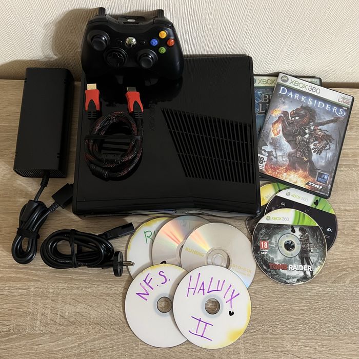 Xbox 360 SLIM + 29 игр - ПРОШИТЫЙ
