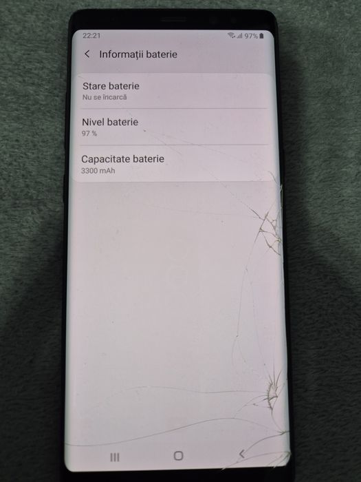 Dezmembrez Samsung Not 8 
Samsung Galaxy Note8
Perfecta stare de functionare 
Liber de retea 
Husa