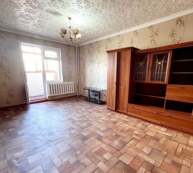 продам 1-ком. 37кв. гарышкер 2-этаж