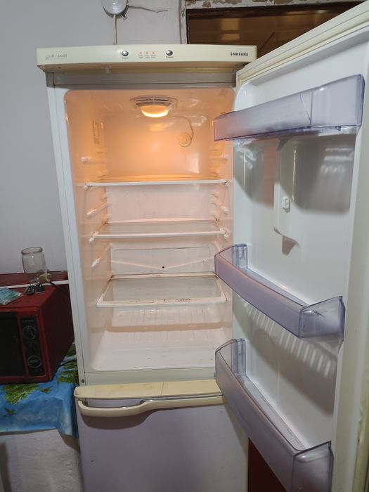 Холодильник сассунг