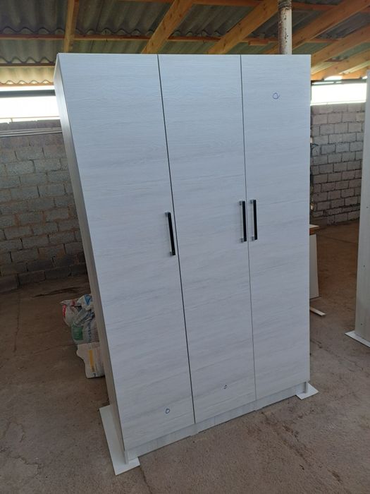 Мебель Шкафы для одежды