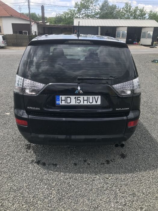 Mitsubishi outlander 2.0tdi 4x4 schimb cu platforma auto 2t sau 2.7t