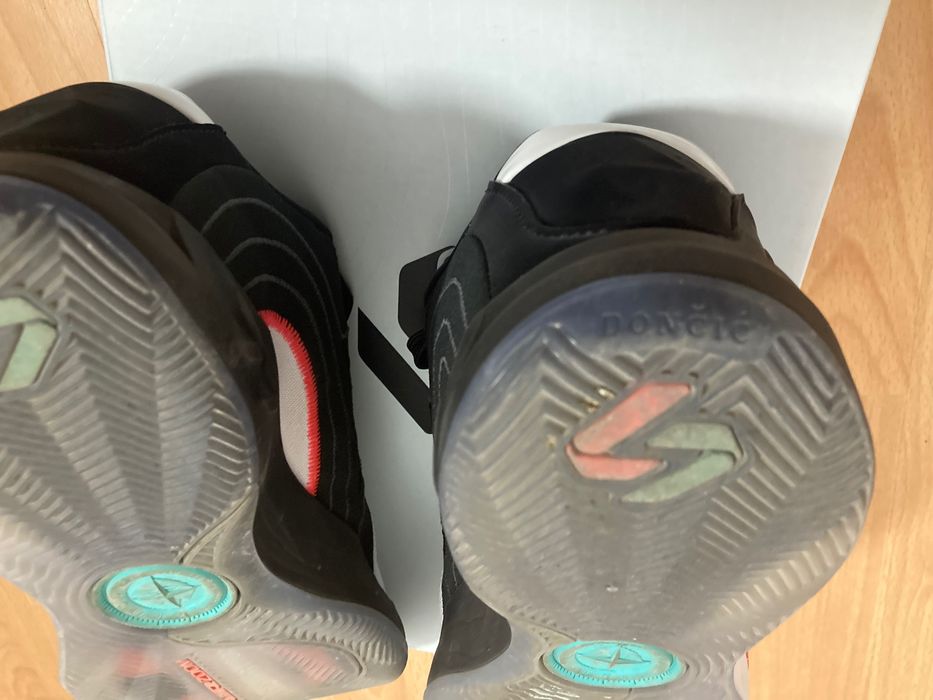 Jordan Luka 4 червено и черно