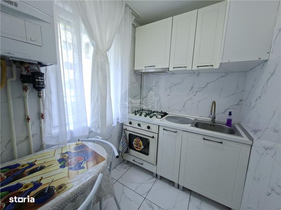 Garsoniera moderna cu pivnita zona Lazaret