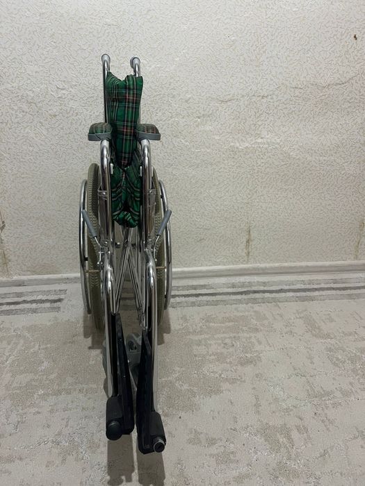 Инвалидная коляска