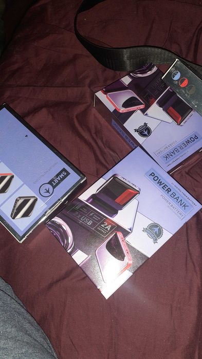 Продавам външни батерий за зареждане на мобилни устройства